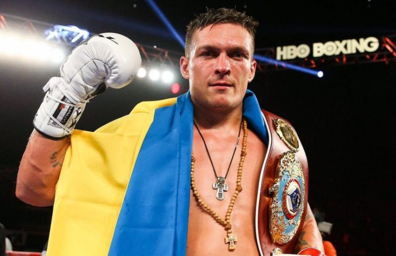 Олександр Усик продовжує демонструвати свою домінантність у світовому боксі