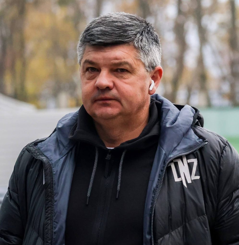 Віталій Пономарьов вивів «ЛНЗ» у лідери, а «Карпати» та «Рух» мають однакову кількість очок