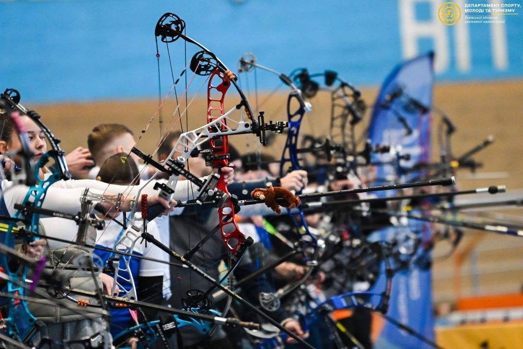 Представники ЛДУФК імені Івана Боберського успішно виступили на чемпіонаті України зі стрільби з лука