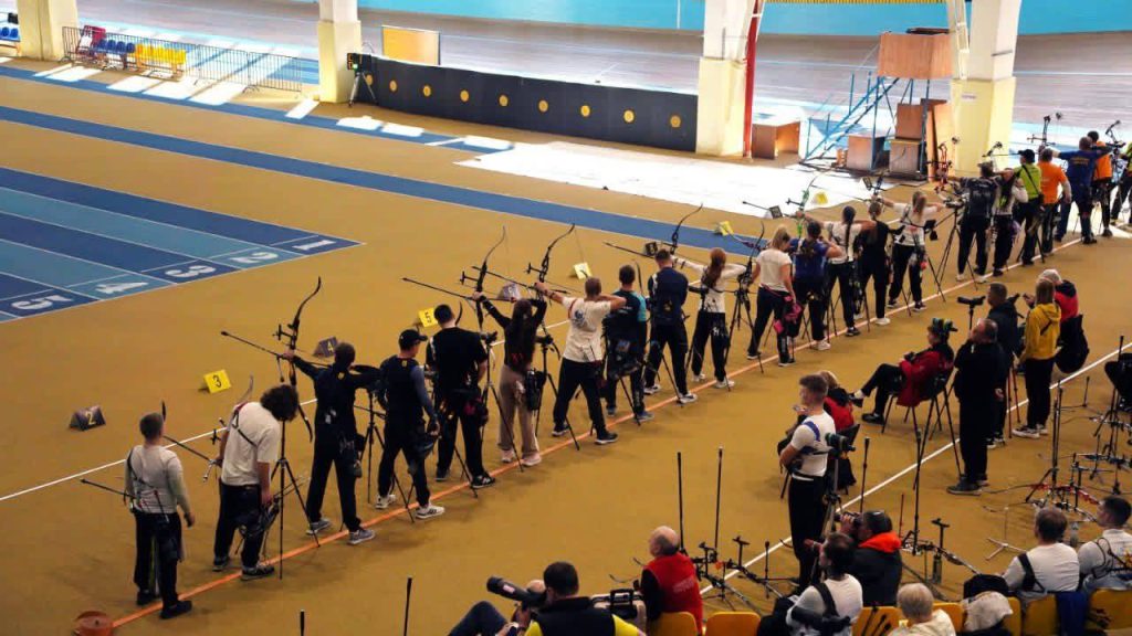 Вероніка Марченко та Катерина Пелеха – серед кращих лучниць Всеукраїнських змагань у Львові