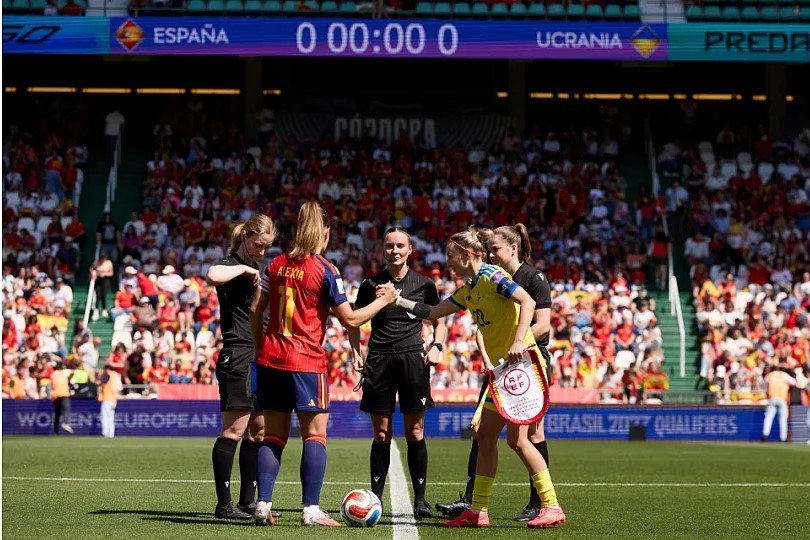 Леся Ольхова та Анна Петрик у складі збірної України зіграли проти Іспанії